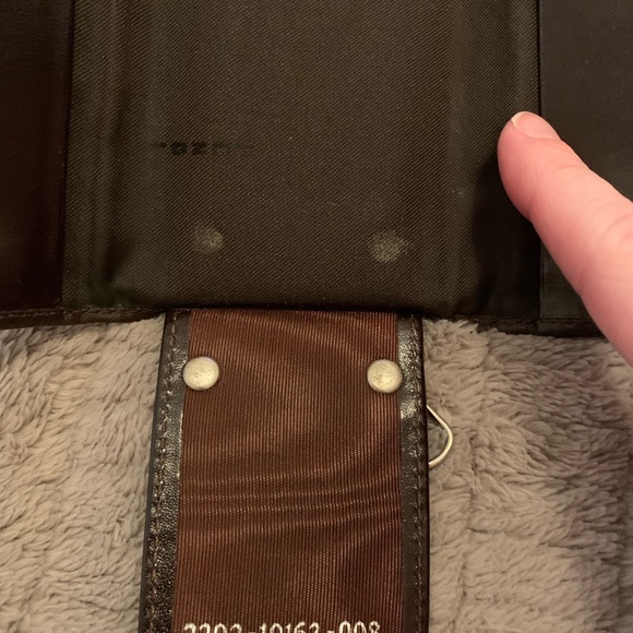 Authentic Fendi Keyholder - Picture 4 of 7